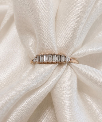 .31cttw Baguette and Round Diamond Band- 14KR