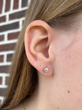 .75cttw Diamond Stud Earrings - 14KY