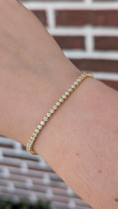 2.00cttw Diamond Tennis Bracelet- 14KY