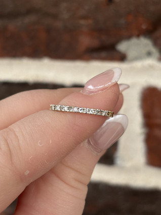 .10cttw Alternating Aquamarine and Diamond Prong Band- 10KY