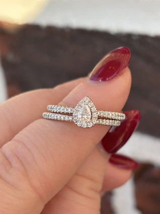 .50cttw Pear Halo Bridal Set- 10KY