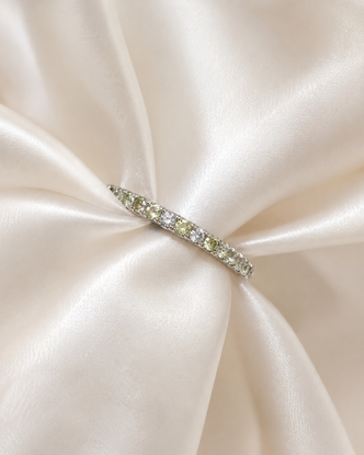 .10cttw Peridot and Diamond Band-10KW