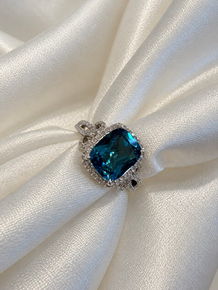 London Blue Topaz and Diamond Ring-10KW