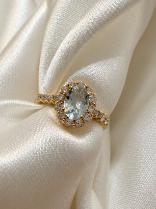 Aquamarine and Diamond Ring-14KY