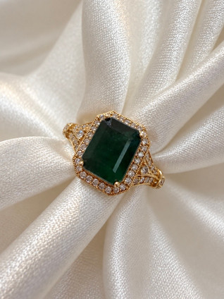 Emerald and Diamond Ring-14KY