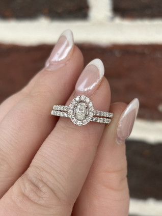 3/4cttw Oval with Diamond Halo Bridal Set- 14KW