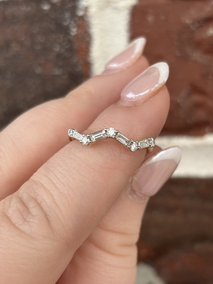 .46cttw Baguette and Round Diamond ZigZag Band