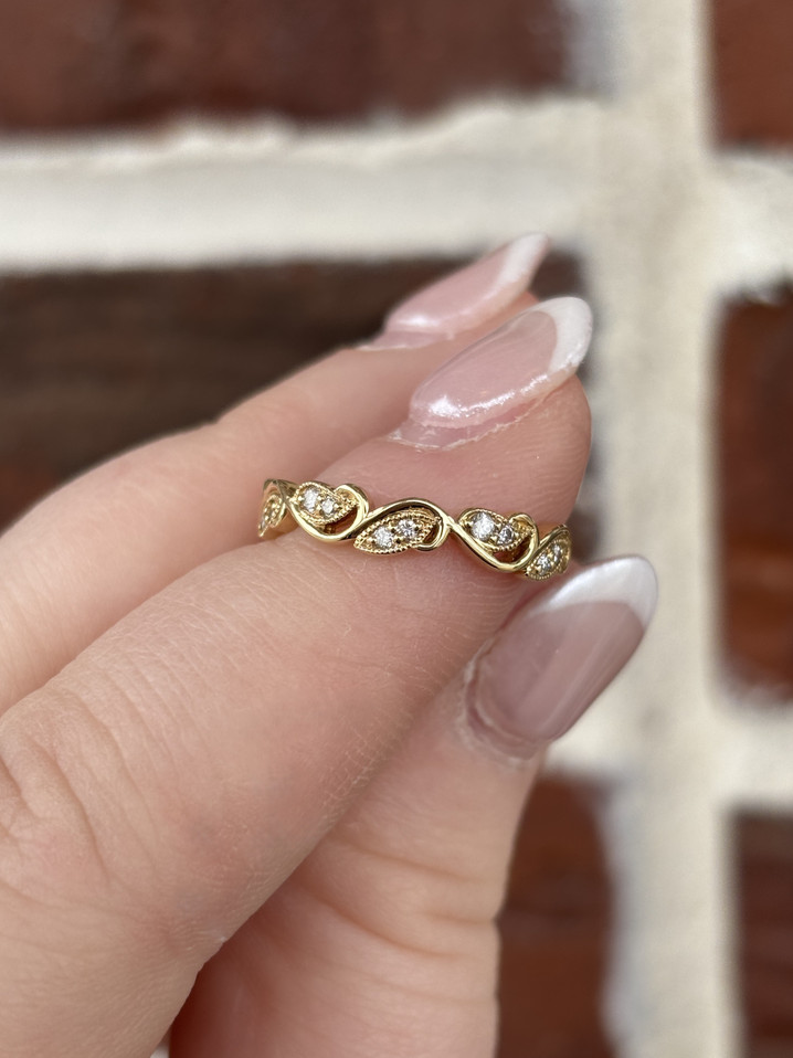 .17cttw Diamond Leaf Style Ring- 14KY