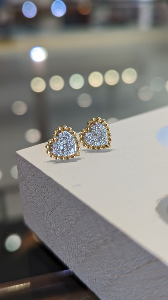 .28cttw Pave Diamond Beaded Heart Stud Earrings- 14KY