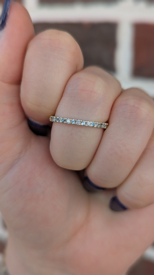 .10cttw Alternating Blue Topaz and Diamond Prong Band- 10KY