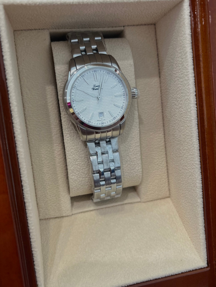 Laurel Watch Co. Silver Tone Watch with White Face (A8608W/B-SIL)