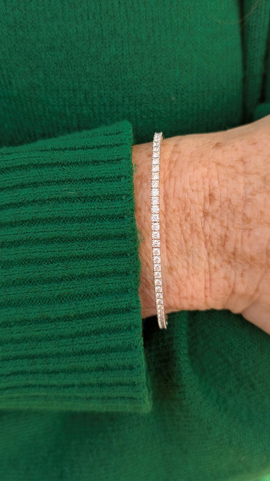 1.45cttw Lab Grown Flex Bangle Bracelet-14KW