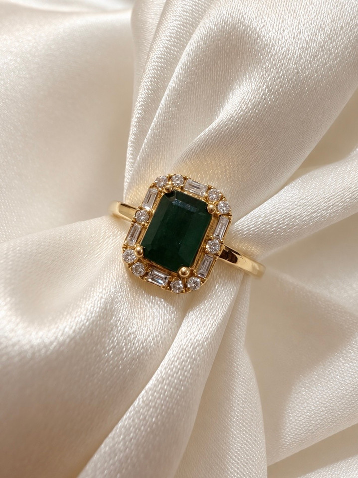 Emerald and Diamond Ring-14KY