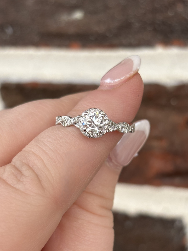 1.02cttw Round Twist Shank Engagement Ring