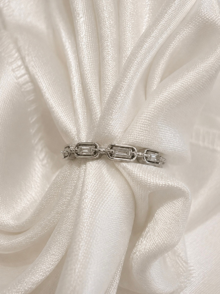 .25cttw Baguette Diamond Five Stone Band- 14KW
