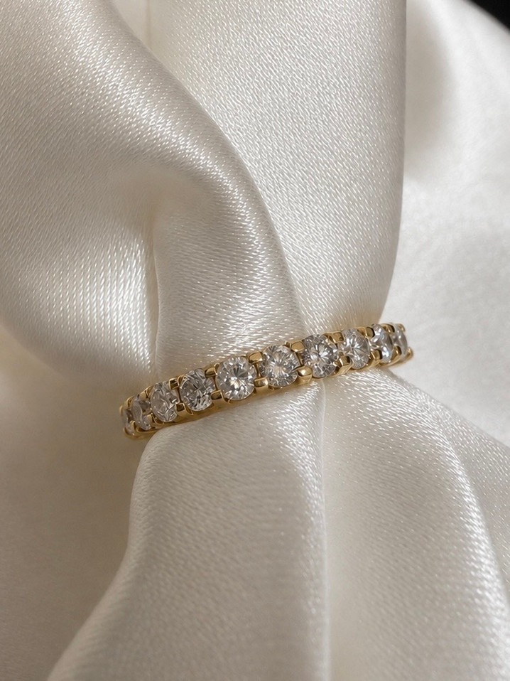 .75cttw Straight Diamond Band- 14KY