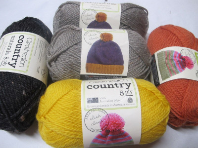 AUSSIE ANIMALS KNITTING KITS CLECKHEATON COUNTRY NATURAL,FRILLED NECK LIZARD