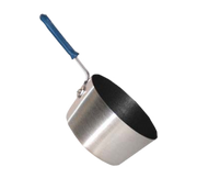 Vollrath Z434212 2.5 Qt. 11 Gauge Aluminum with Natural Finish Exterior Wear-Ever Tapered Sauce Pan