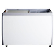 Omcan USA 46494 13.1 Cu. Ft. All White Exterior Ice Cream Display Chest Freezer - 110 Volts