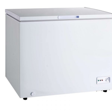 Omcan USA 44428 8.7 Cu. Ft. All White Exterior Chest Freezer - 110 Volts