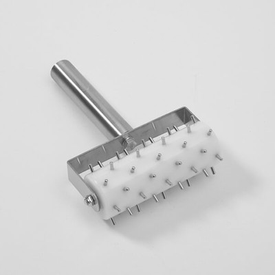 American Metalcraft DD5704 Dough Docker 5" Wide x 1.75" Diameter Barrel Stainless Steel Pins and Axle Plastic Core