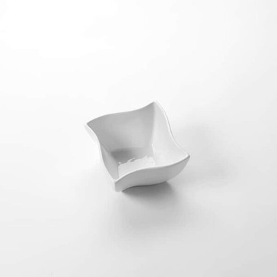 American Metalcraft SQVY5 5.5 24 Oz. Porcelain White Squavy Bowl