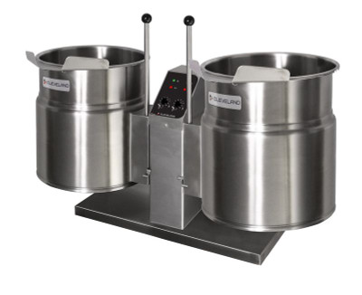Cleveland TKET6T 6 Gallon 2/3 Steam Jacket Design Electric Countertop Tilting Kettle - 208V