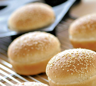 Matfer Bourgeat 337029 Silicone SilformĀ® Hamburger Bun Mold with Sheet of 15 4" Dia. x 3/4"H Molds