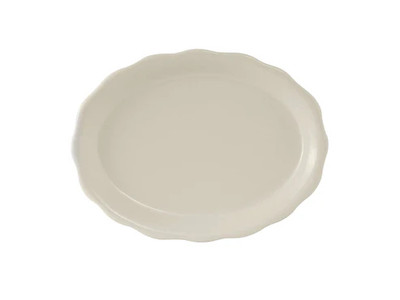 Tuxton TSC-012 Shell 9 1/2" x 7 1/8" Eggshell Scalloped Edge Oval China Platter - 24/Case (2 Dozen Per Case)
