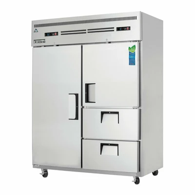 Everest Refrigeration ESWQ2d2 59" W Two-Section Solid Door Reach-In Dual Temperature Refrigerator/Freezer Combo