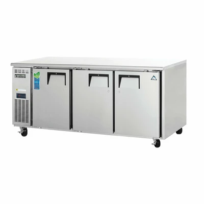Everest Refrigeration ETR3 71.13"W Three-Section Solid Door Undercounter/Worktop Refrigerator