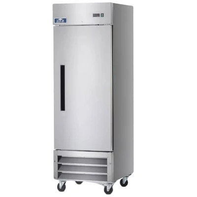 Arctic Air AR23 26.75" W Aluminum Interior One-Section Solid Door Reach-In Refrigerator