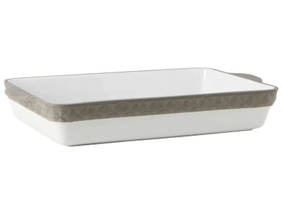Tuxton EAF-201 6-1/4 qt Porcelain Porcelain White With Black Truffle Band Rectangular Casserole Dish (2 Each Per Case)
