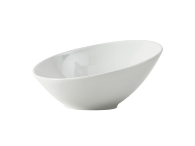 Tuxton BPB-300U 9-7/8" 30 Oz. Porcelain Porcelain White Slanted Bowl (1 Dozen)
