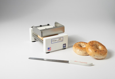 Oliver 302 5.5"W x 8.5"D Manual Bagel and Bun Slicer