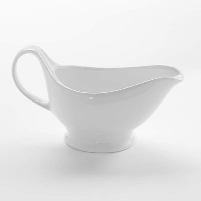 American Metalcraft GB16 Gravy Boat 16 Oz. 9" x 3.5" x 5.25" H