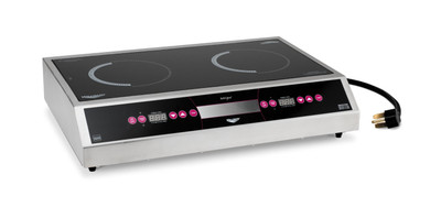 Vollrath 69523 26 5/8" W x 18 3/8" D x 5 1/2" H Side-to-Side Dual Hobs Countertop Professional Series Dual Induction Range - 208-240V 5-5.8kW
