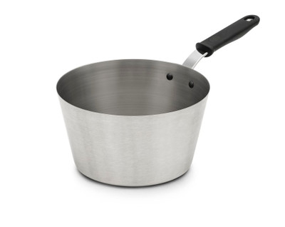 Vollrath 782145 4.5 Qt. Featuring Permanently Bonded TriVent Silicone Insulated Handle Sauce Pan