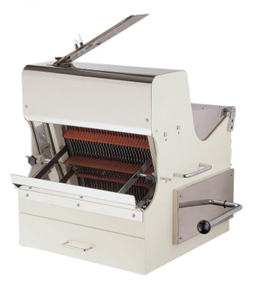 Omcan USA 21122 32.75" H x 30" W x 28.5" D 0.62" Slice Cut 15" Max Loaf Length Bread Slicer - 120 Volts