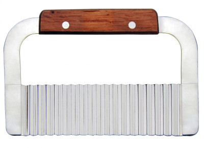 Omcan USA 80006 7" Stainless Steel Wood Handle Crinkle Cut Serrator