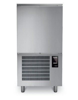 Omcan USA 48704 Trento 32" W Stainless Steel Self-Contained Refrigeration Reach-In Blast Chiller - 220 Volts