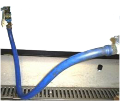 Wolf 3/4QD HOSE-4 0.75" x 4' Long Gas Flex Hose and Quick Disconnect with Restraining Device