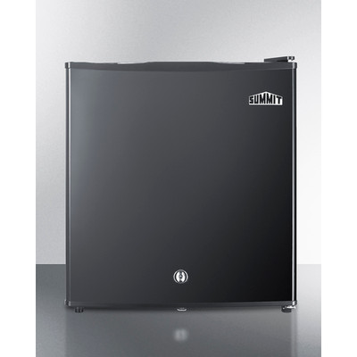 Summit MB41B 17.63" W Black Solid Door Compact minibar - 115 Volts