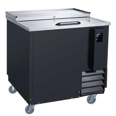 Dukers DHBC36 36.75" W Automatic Defrosting Horizontal Chest Automatic Defrosting Bottle Cooler - 110 Volts