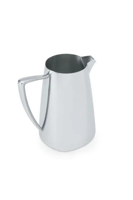 Vollrath 46204 2.3 Qt. (2L) 7 1/8" H Mirror-Finish 18/8 Stainless Steel with Triangular Body Design Triennium Water Pitcher