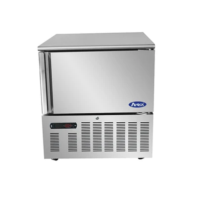 Atosa EBF-05 29.5" W Self-Closing Door Countertop Blast Chiller / Freezer with 55 Lb. Chill & 33 Lb. Freeze Capacity - 115V
