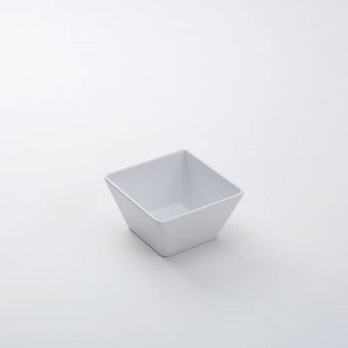 American Metalcraft MELSQ53 23 Oz. Plastic White Square Endurance Bowl