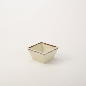 American Metalcraft AWMSQ53 23 Oz. Plastic White Square Serving Bowl