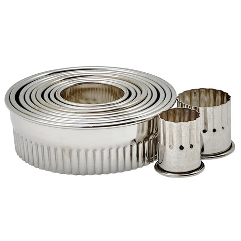 Winco CST-1 Stainless Steel 11-Piece Cookie Cutter Set With Storage Container (11 Pieces Per Set)
