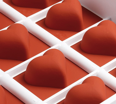 Matfer Bourgeat 339016 Fruit Jelly Mold Heart 1.19" Dia. x 7.16" H 24 Cavities Silicone